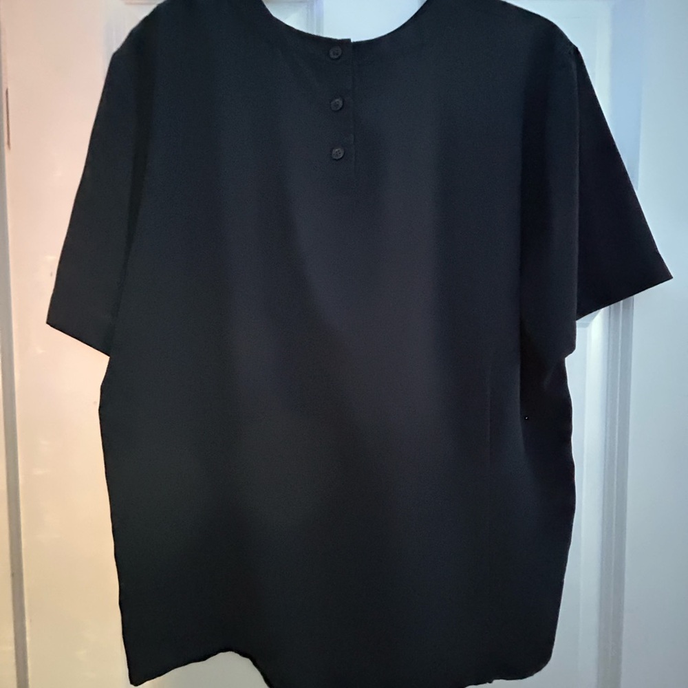 Jones New York Black Short Sleeve Tee